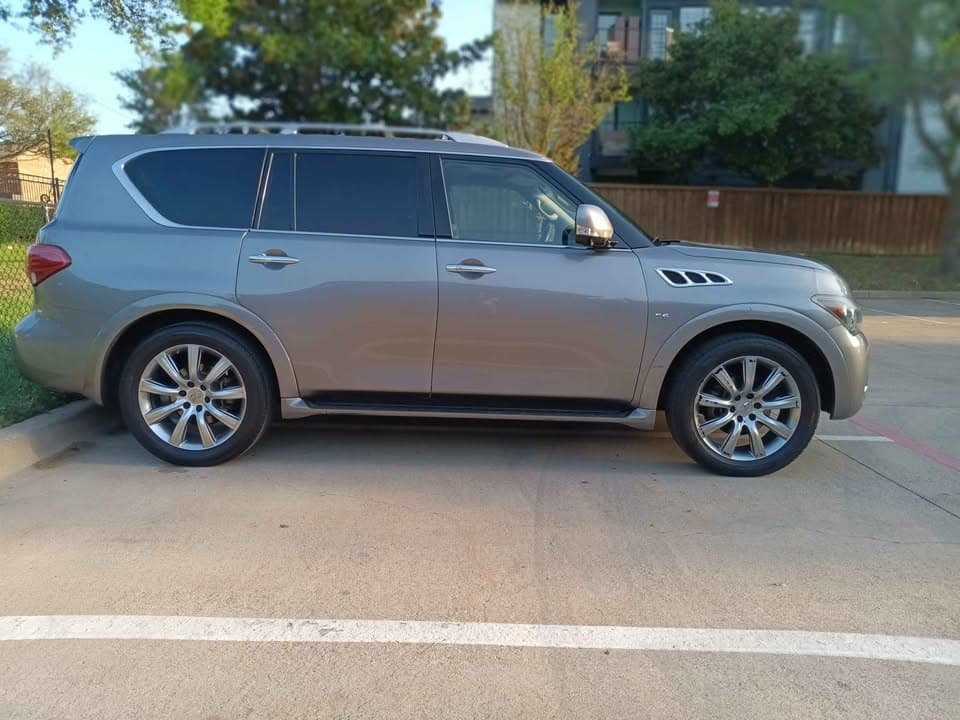 Infiniti QX80